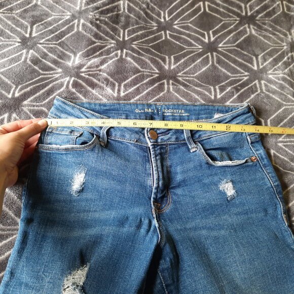 Old Navy Mid-Rise ROCKSTAR Distressed Skinny Jeans - Darkwash, Size 4 - Picture 10 of 15